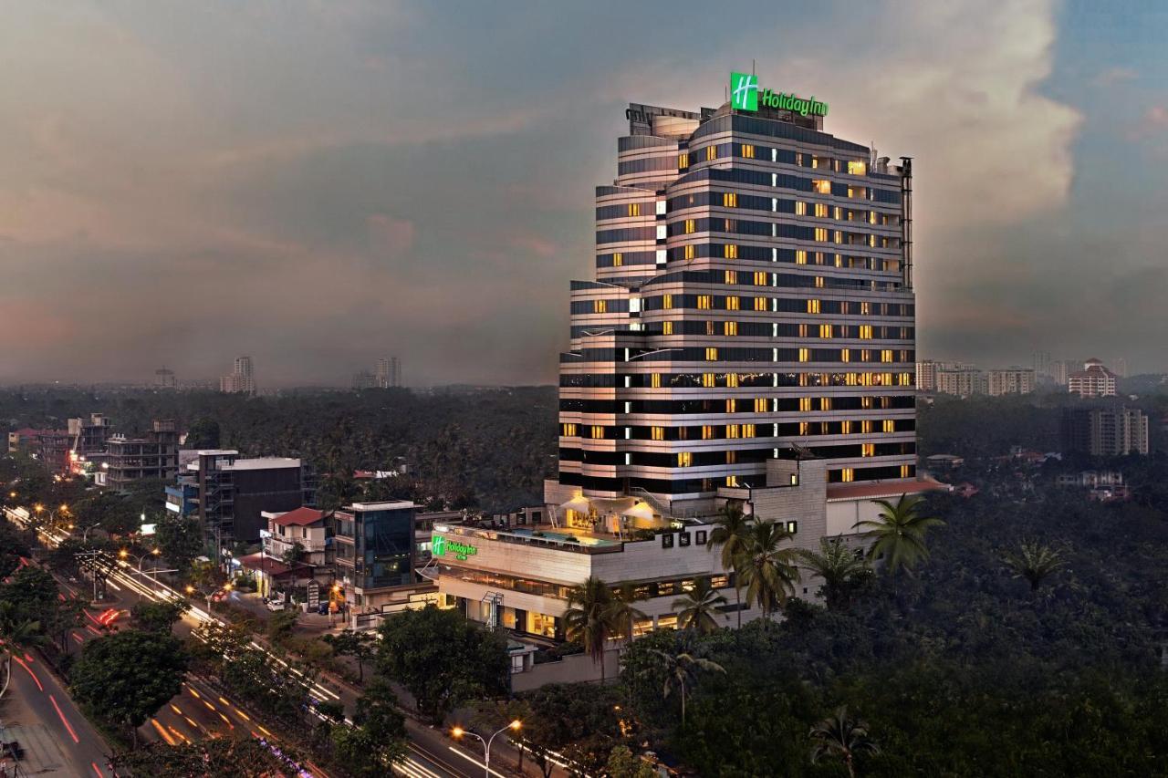 Holiday Inn Cochin By Ihg Kochi Exterior foto Holiday Inn Colombo