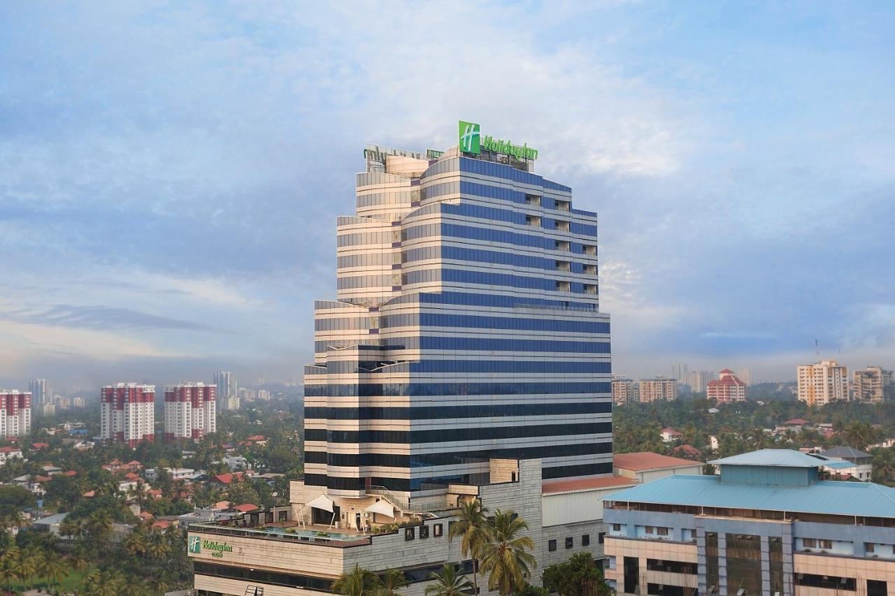 Holiday Inn Cochin By Ihg Kochi Exterior foto Holiday Inn Colombo